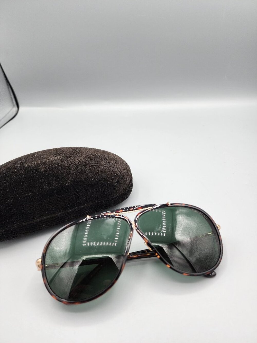 Tom Ford Cedric TF509 Dark Havana Aviator Sunglasses Case